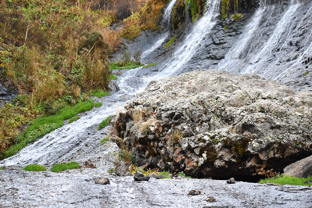 Jermuk Waterfall - "Jraharsi Varser"